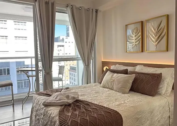 Essenza Manhattan Blue-Petroleum Luxury Studio /Centro